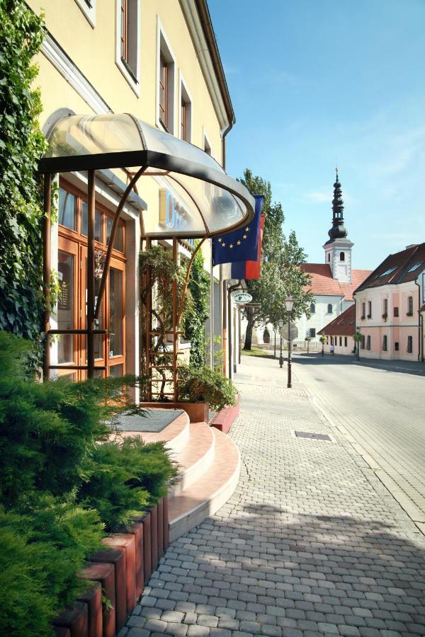 Hotel Dream Trnava Ngoại thất bức ảnh