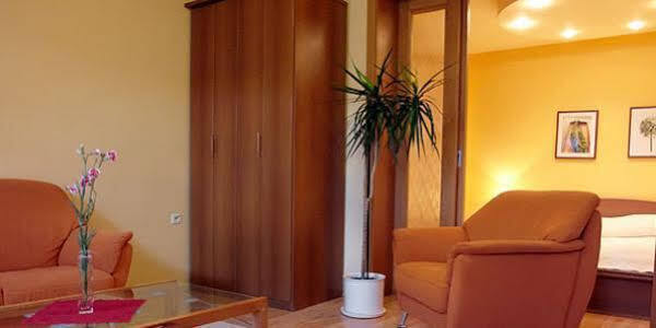 Hotel Dream Trnava Ngoại thất bức ảnh